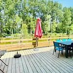 Avec Terrasse Sur Pilotis Vue Sur L'etang *
