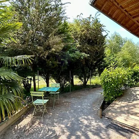 Avec Terrasse Sur Pilotis Vue Sur L'etang *