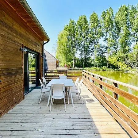 Avec Terrasse Sur Pilotis Vue Sur L'etang *