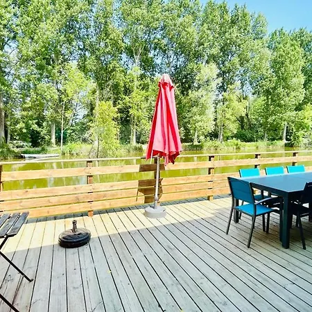 Avec Terrasse Sur Pilotis Vue Sur L'etang *