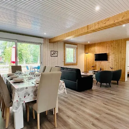 Avec Terrasse Sur Pilotis Vue Sur L'etang